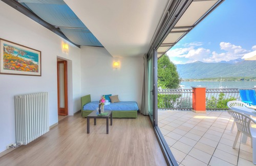 Baveno Apartment | Red House Terrace Private Beach