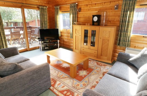 Kenwick Cabin | RED KITE LODGE, pet friendly in Kenwick Woods