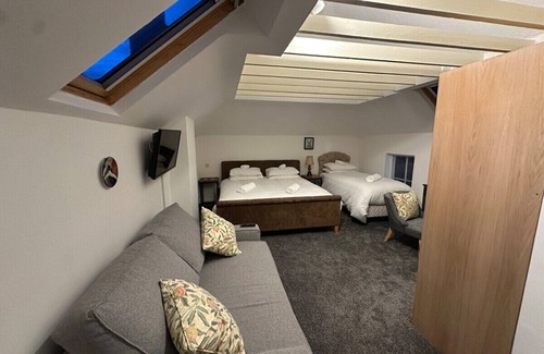 Swanage House | Red Lion