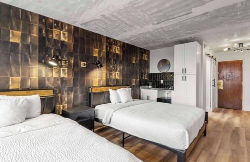 Charlotte Hotel | Red Lion Hotel Charlotte