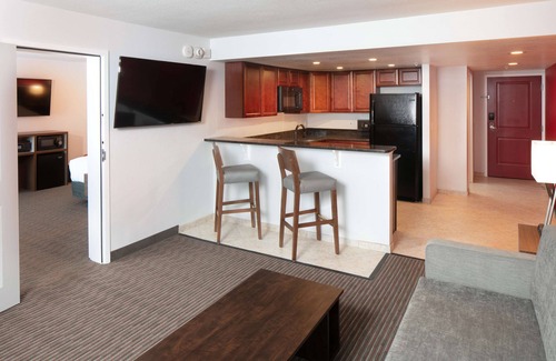 Kissimmee Hotel | Red Lion Hotel Orlando Lake Buena Vista South