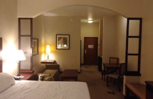 Salmon Creek House | Red Lion Inn - Suites 4
