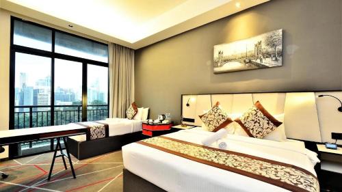 Kuala Lumpur City Centre Hotel | Red M101 Dang Wangi By Oak Tree