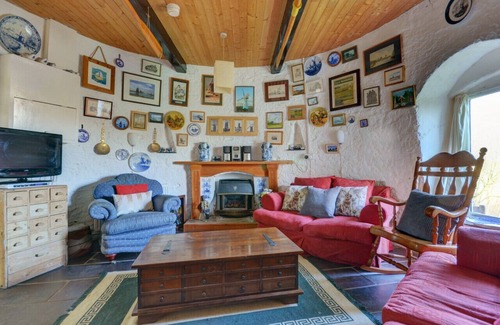 Haddiscoe House | Red Mill - Three Bedroom House, Sleeps 6