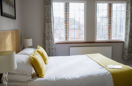 Headington House | Red Mullions Guest House
