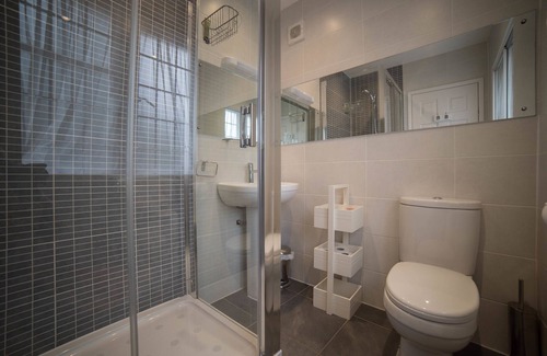 Headington House | Red Mullions Guest House