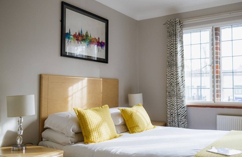 Headington House | Red Mullions Guest House