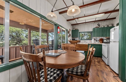 Fredericksburg House | Red Oak Cabin | Newly Renovated | Great Views