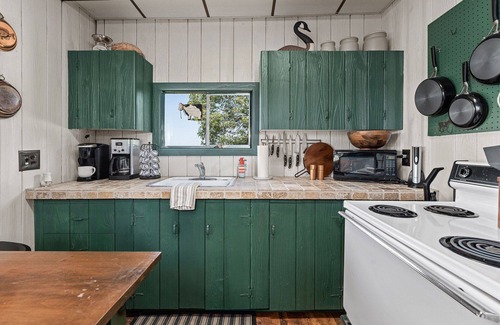 Fredericksburg House | Red Oak Cabin | Newly Renovated | Great Views