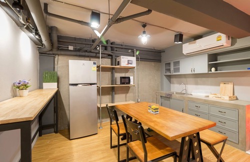 Makkasan Hotel | Red Pin Inn