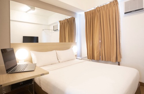 Ermita Night District Hotel | Red Planet Manila Malate Mabini