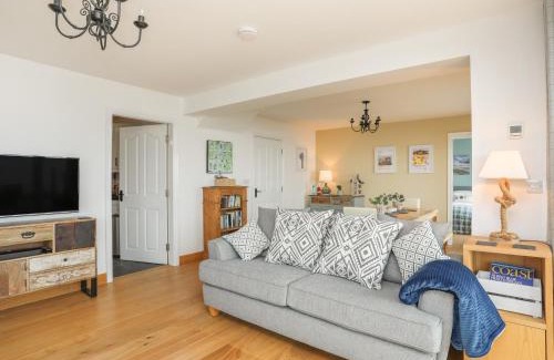 Llandanwg House | Red Ridge
