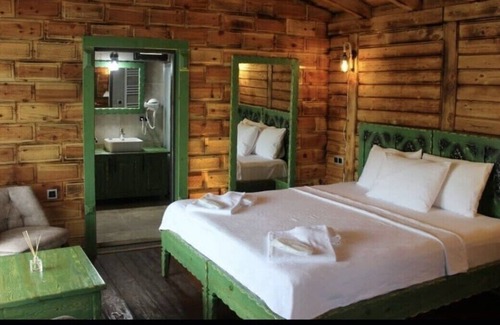 Avanos Ski Chalet | RED RIVER LUXURY SUITES