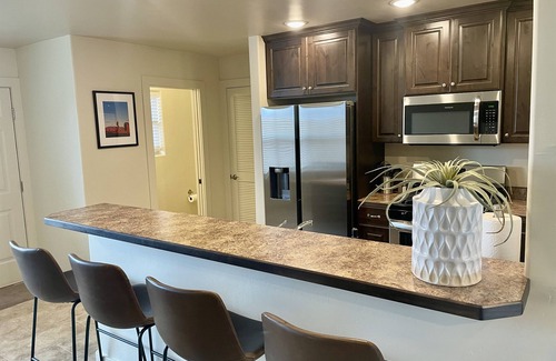 Moab South Valley House | Red Rock Views! I Pool & Hot Tub I Trailer Parking I Bike Storage