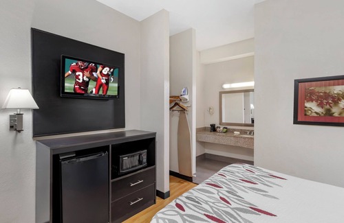 Kennesaw Hotel | Red Roof Inn Atlanta - Kennesaw State University