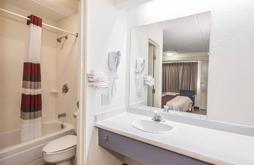 Norcross Hotel | Red Roof Inn Atlanta - Norcross