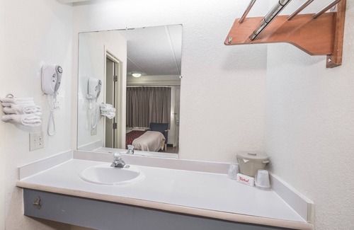 Norcross Hotel | Red Roof Inn Atlanta - Norcross