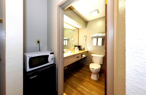 Stockbridge Hotel | Red Roof Inn Atlanta Southeast - Stockbridge