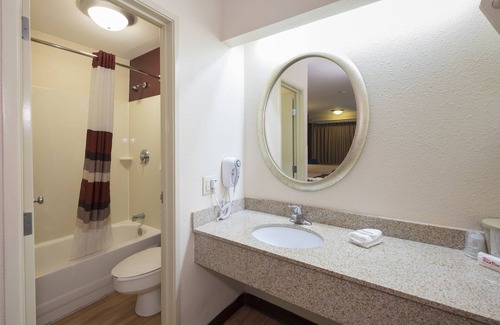 Sharonville Hotel | Red Roof Inn Cincinnati - Sharonville