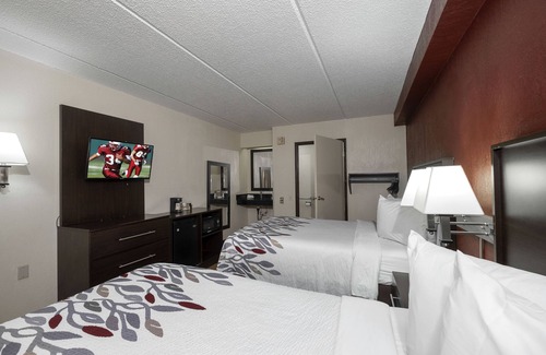 Seven Oaks Hotel | Red Roof Inn Columbia West, SC