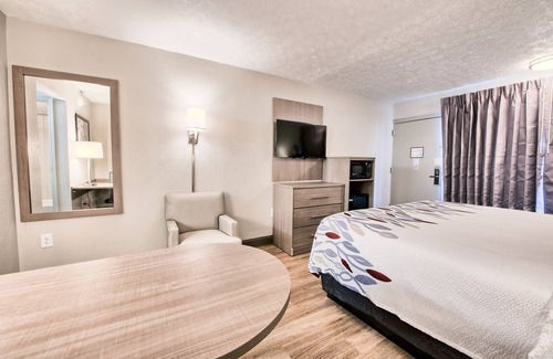 Moraine Hotel | Red Roof Inn Dayton - Moraine/U of Dayton