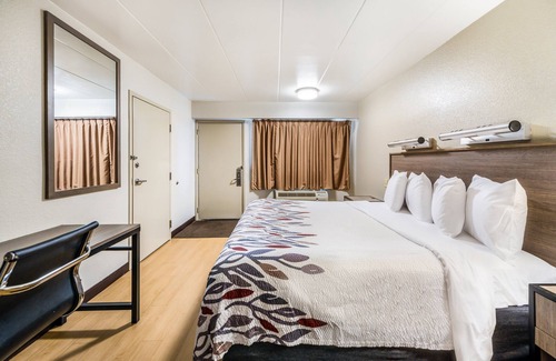 Miamisburg Hotel | Red Roof Inn Dayton South - Miamisburg