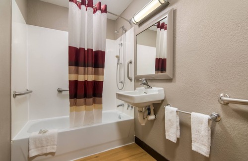 Durham Hotel | Red Roof Inn Durham - Triangle Park