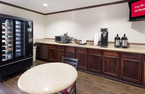 Fort Wayne Hotel | Red Roof Inn Fort Wayne