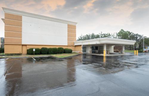 Knoxville Hotel | Red Roof Inn Knoxville Central – Papermill Road