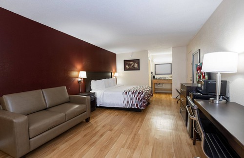 Knoxville Hotel | Red Roof Inn Knoxville North - Merchants Drive