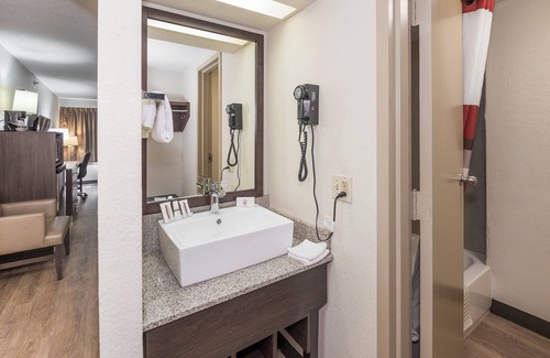 Witmer Hotel | Red Roof Inn Lancaster