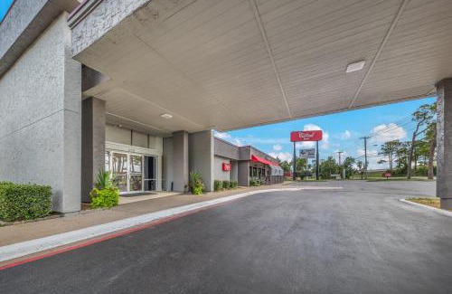 Lewisville Hotel | Red Roof Inn Lewisville