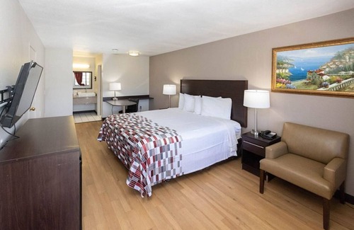 Lompoc Hotel | Red Roof Inn Lompoc
