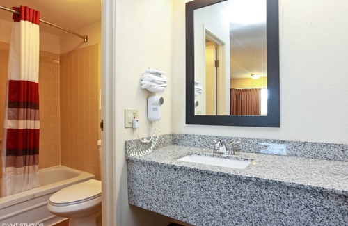 Michigan City Hotel | Red Roof Inn Michigan City