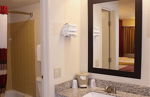 Michigan City Hotel | Red Roof Inn Michigan City