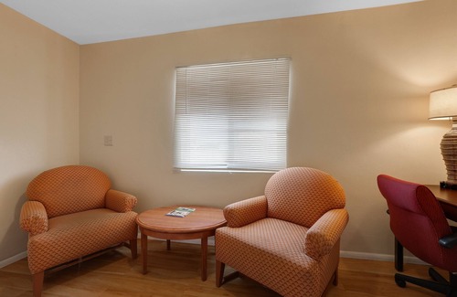 Needles Hotel | Red Roof Inn Needles