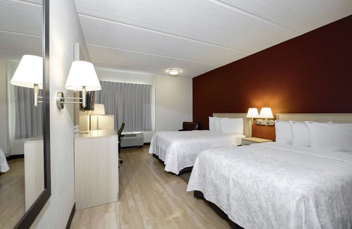Gainesville Hotel | Red Roof Inn PLUS+ Gainesville