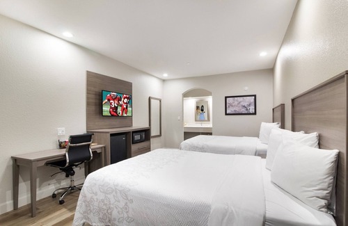 Galveston Hotel | Red Roof Inn Plus+ Galveston - Beachfront