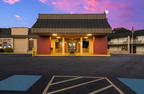 Reading Hotel | Red Roof Inn Reading