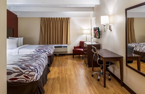 Richmond Hotel | Red Roof Inn Richmond, IN