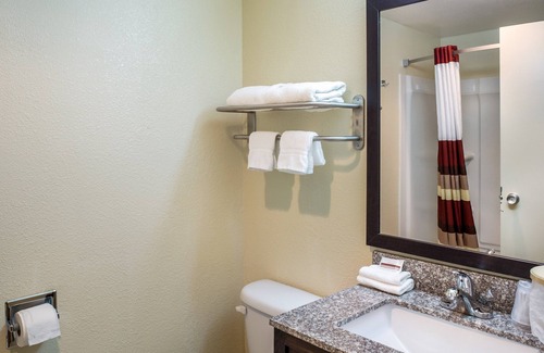 Richmond Hotel | Red Roof Inn Richmond, IN