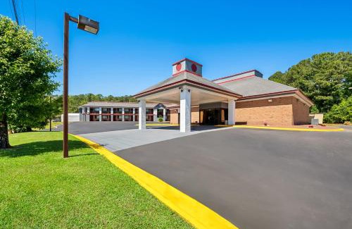Sanford Cabin | Red Roof Inn Sanford