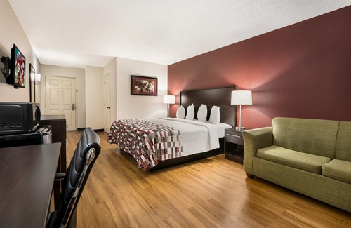 Knoxville Hotel | Red Roof Inn & Suites Knoxville East