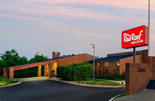 Lexington Hotel | Red Roof Inn & Suites Lexington - Hamburg