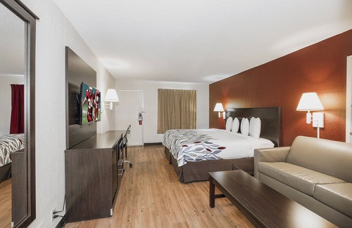 Walterboro Hotel | Red Roof Inn Walterboro