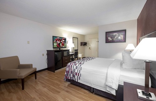 Warrenton Hotel | Red Roof Inn Warrenton