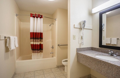West Memphis Hotel | Red Roof Inn West Memphis, AR