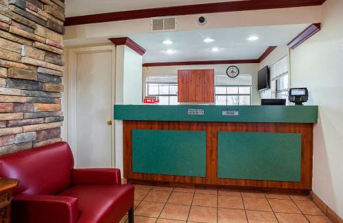 West Memphis Hotel | Red Roof Inn West Memphis, AR
