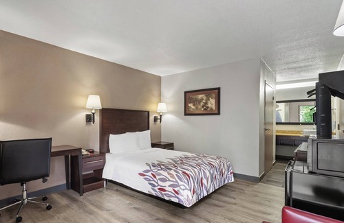 Wilmington Hotel | Red Roof Inn Wilmington, NC