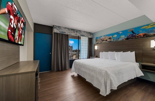 Northeast Virginia Beach Hotel | Red Roof PLUS+ & Suites Virginia Beach – Seaside
